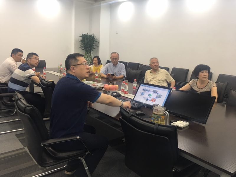 热烈欢迎政协主席贡培兴、新产业研究会副会长张建等一行参观日联科技