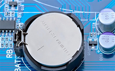 用什么设备检测锂电池封装后的内部缺陷？