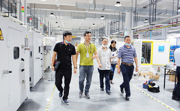 重庆市北碚区一行领导对日联科技总部进行参观调研 重庆市北碚区一行领导对日联科技总部进行参观调研